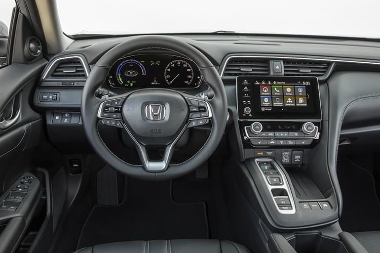 Honda Insight EX 2020 driver's cockpit and interior